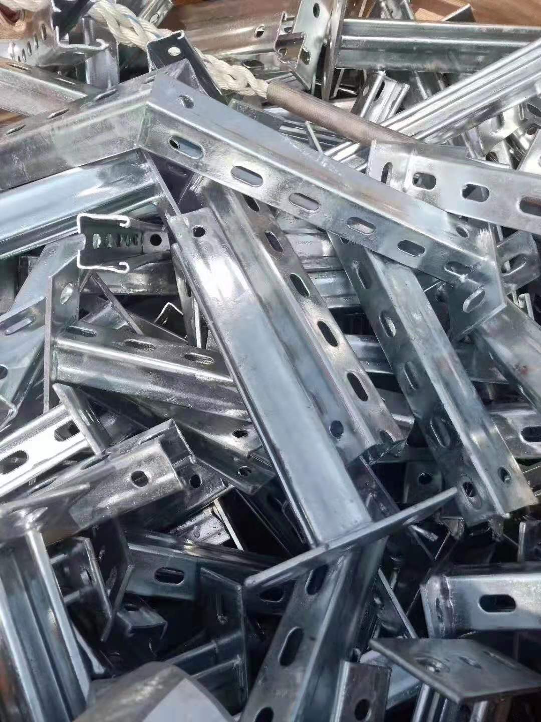 光伏支架c型鋼原理